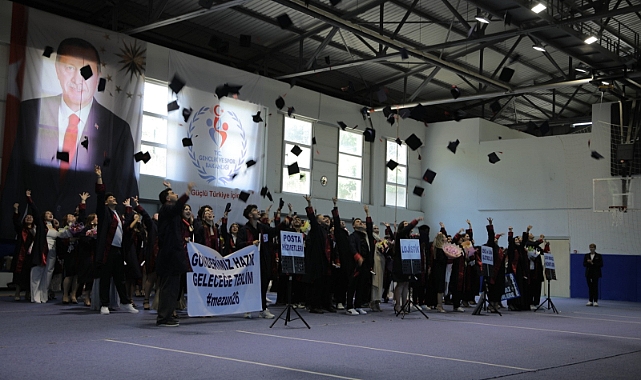 ALAÇAM MYO'DA MEZUNİYET COŞKUSU YAŞANDI