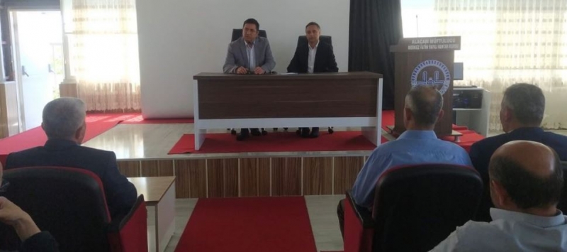 KAYAMAKM ZAMAN İMAM HATİPLERLE BİR ARAYA GELDİ
