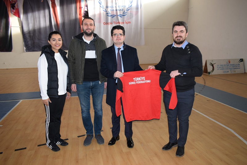 KAYMAKAM EROĞLU, SPORCULARA DESTEK ZİYARETİNDE