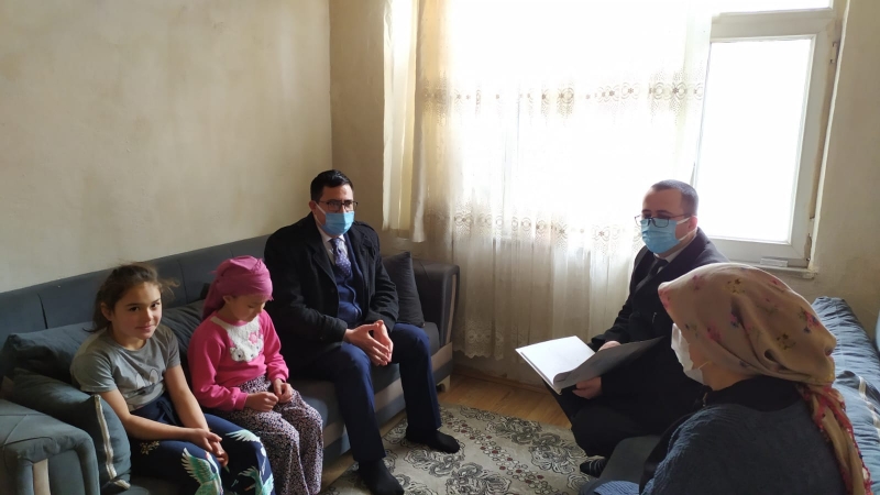 KAYMAKAM ZAMAN’DAN HANE ZİYARETLERİ